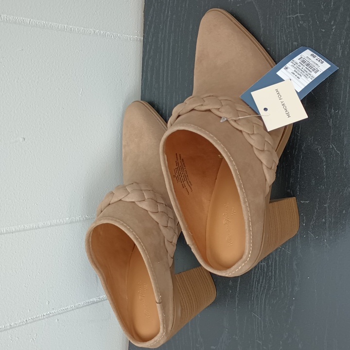 Nwt Universal Thread High Heals